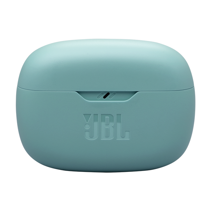 Funda de carga JBL azul-verde con el nombre de la marca, primer plano sobre fondo blanco, mostrando el producto.