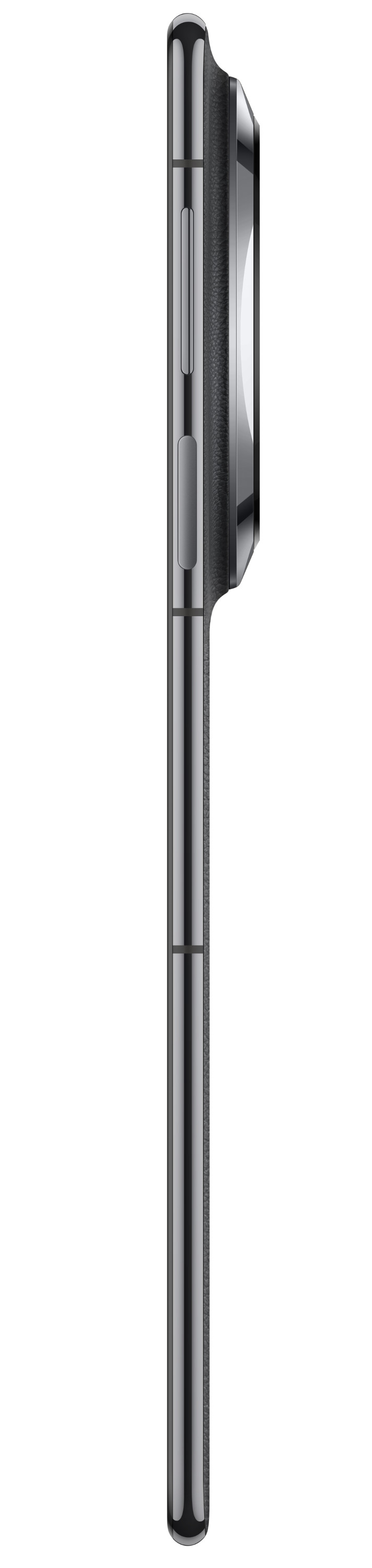 Widok z boku srebrnego smartfona. Stoi pionowo na białym tle.