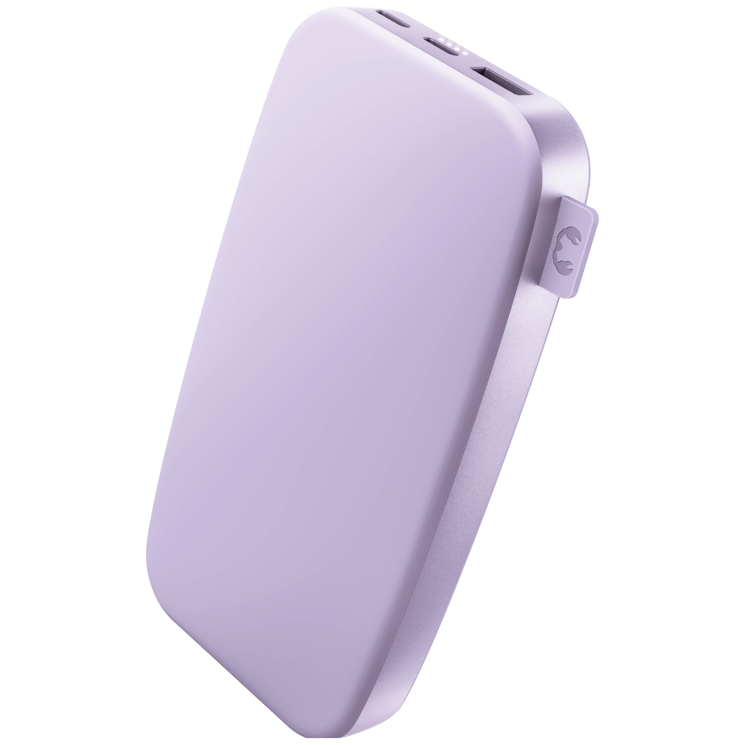 Une batterie externe lavande avec un cadre argenté. Elle possède des ports de charge et une petite lanière avec un logo. Le fond est blanc.