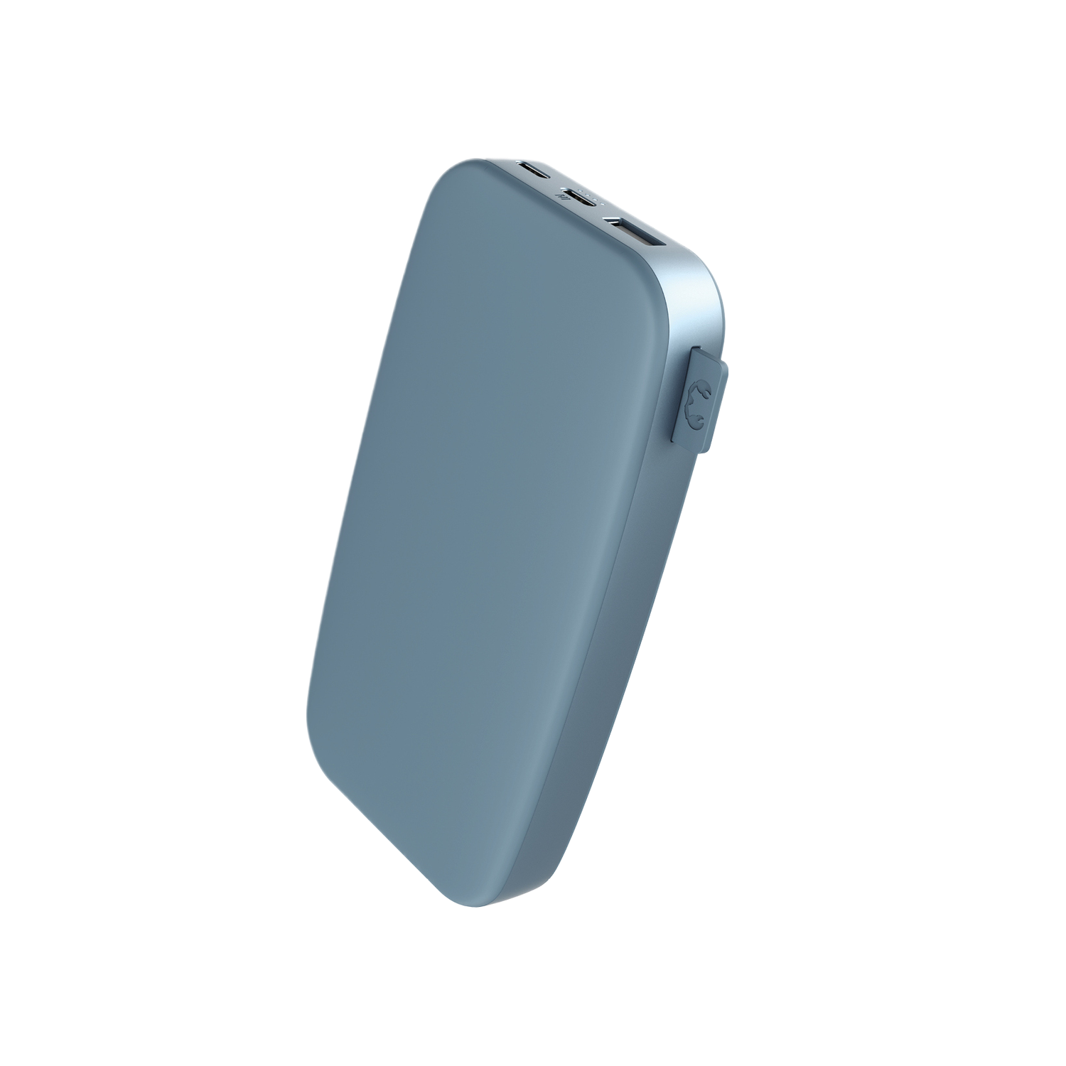 Une batterie externe bleu clair. Elle a une forme rectangulaire avec deux ports et un bouton.