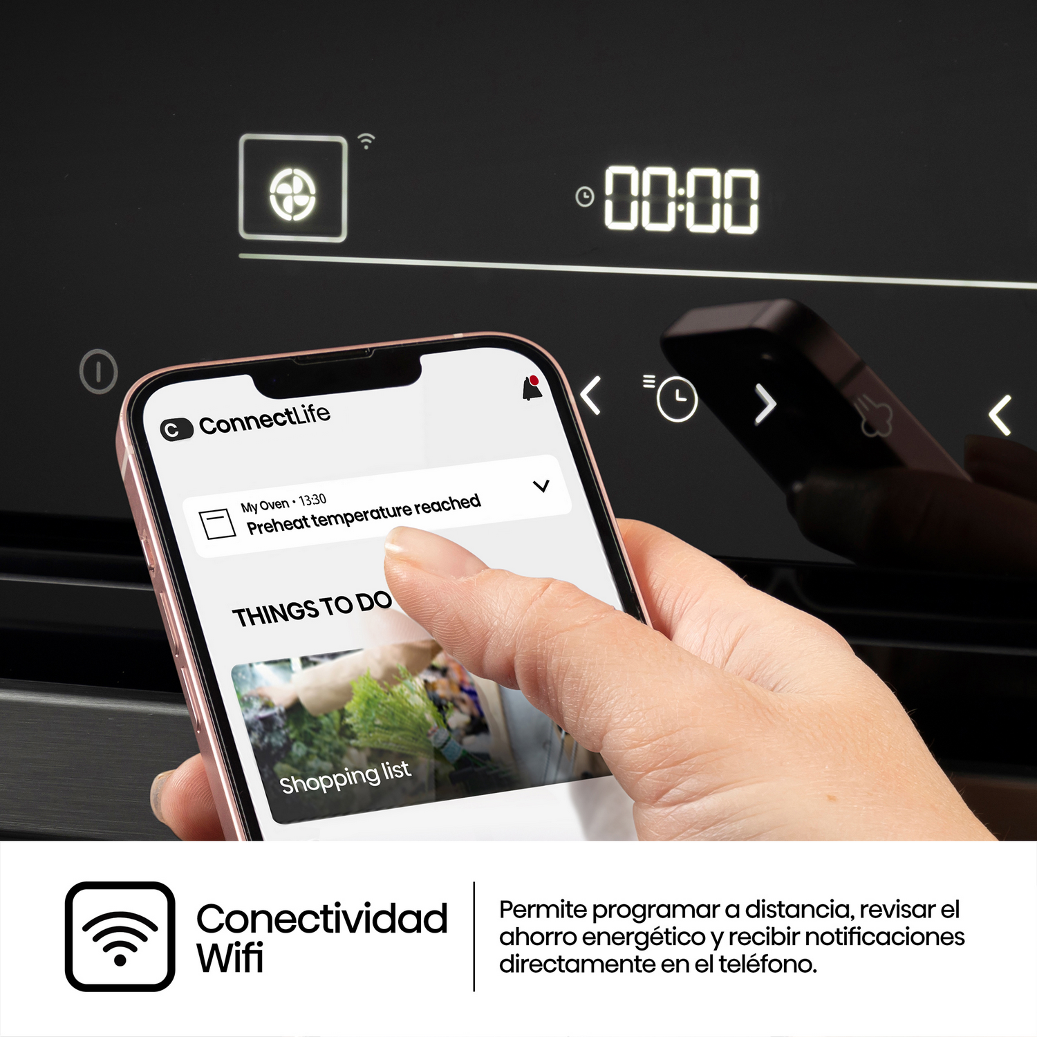 Smartphone mostrando ajustes del horno, con icono wifi y texto.