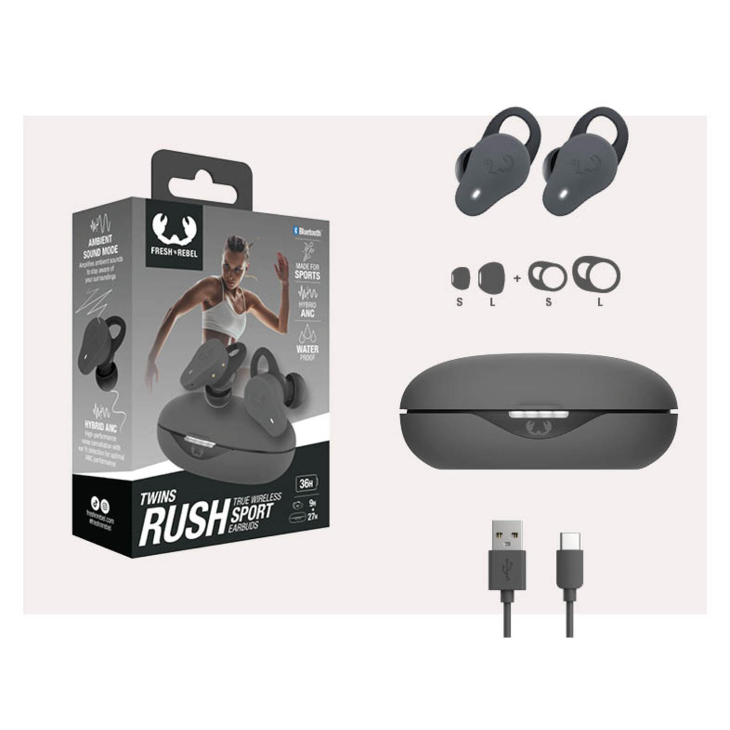 Oordopjes, oplaadcase en accessoires gerangschikt op wit.