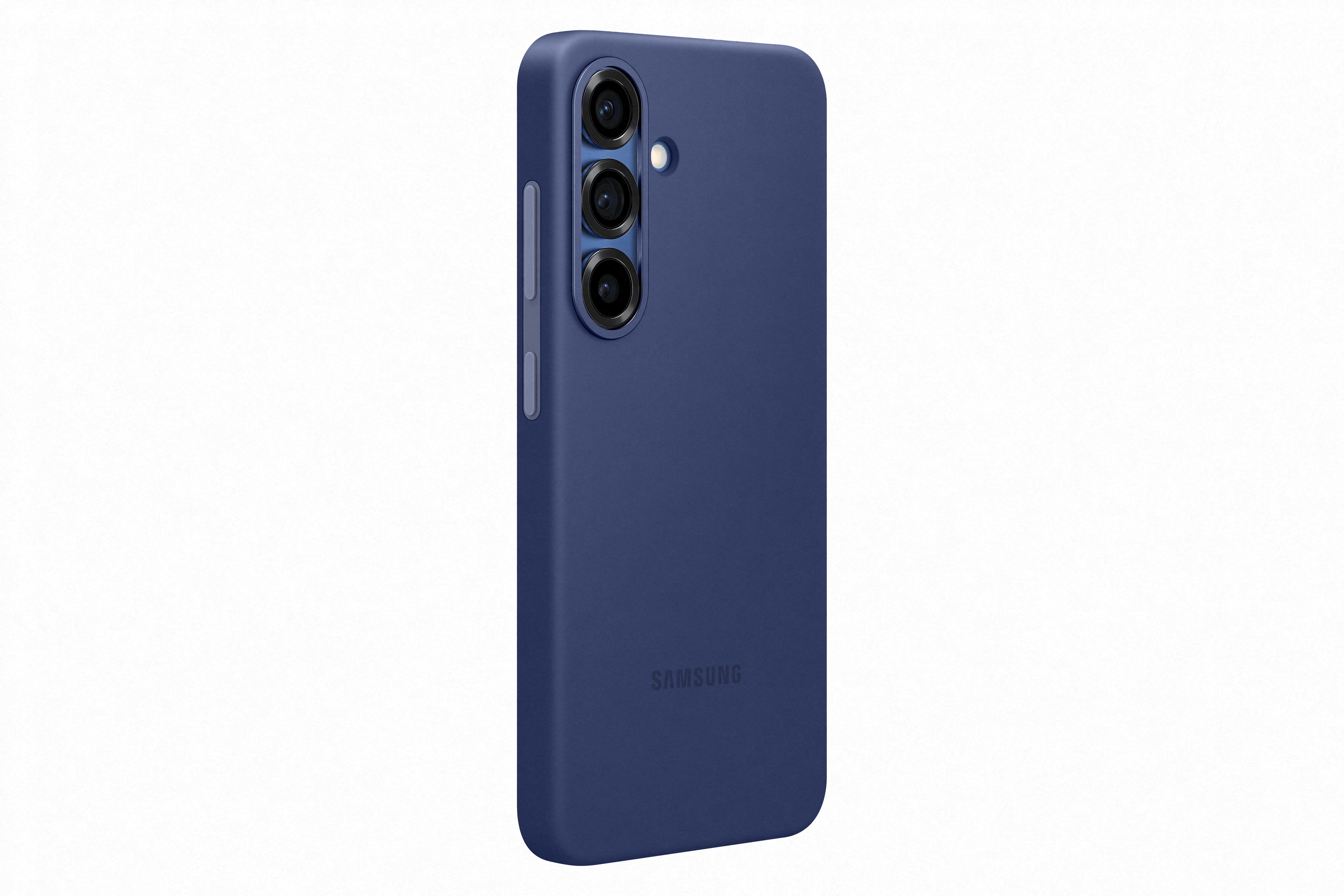 Eine blaue Smartphone-Hülle mit drei Kameras auf der Rückseite. Auf weißem Hintergrund.