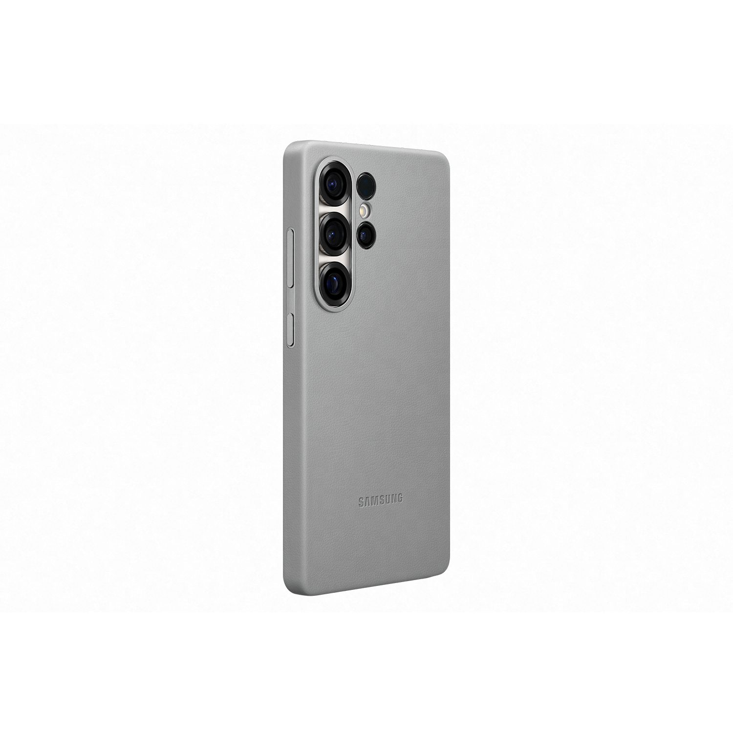 Funda gris para teléfono. Logotipo de Samsung visible. Tres cámaras atrás. Fondo blanco.