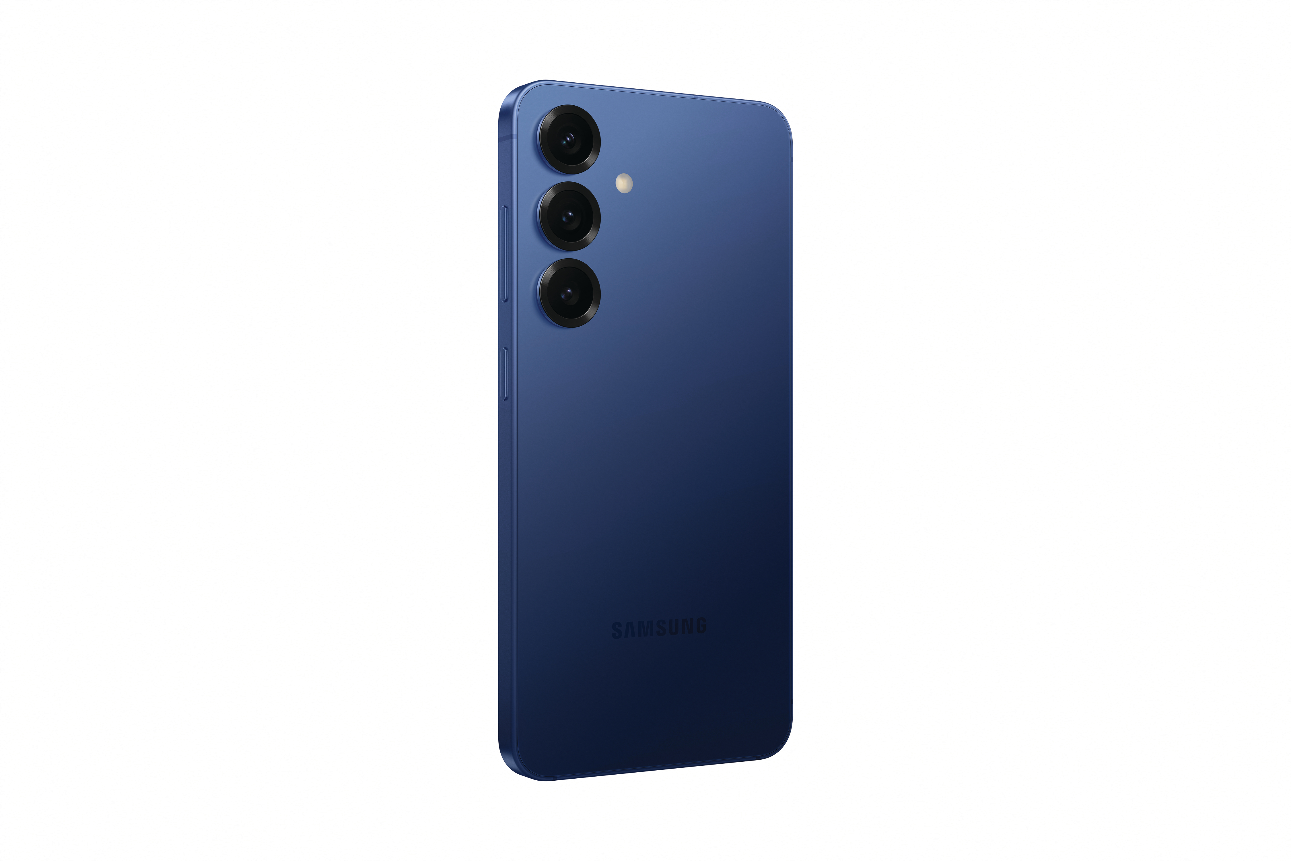 Rückansicht eines dunkelblauen Samsung-Telefons mit drei Kameralinsen, auf weißem Hintergrund.