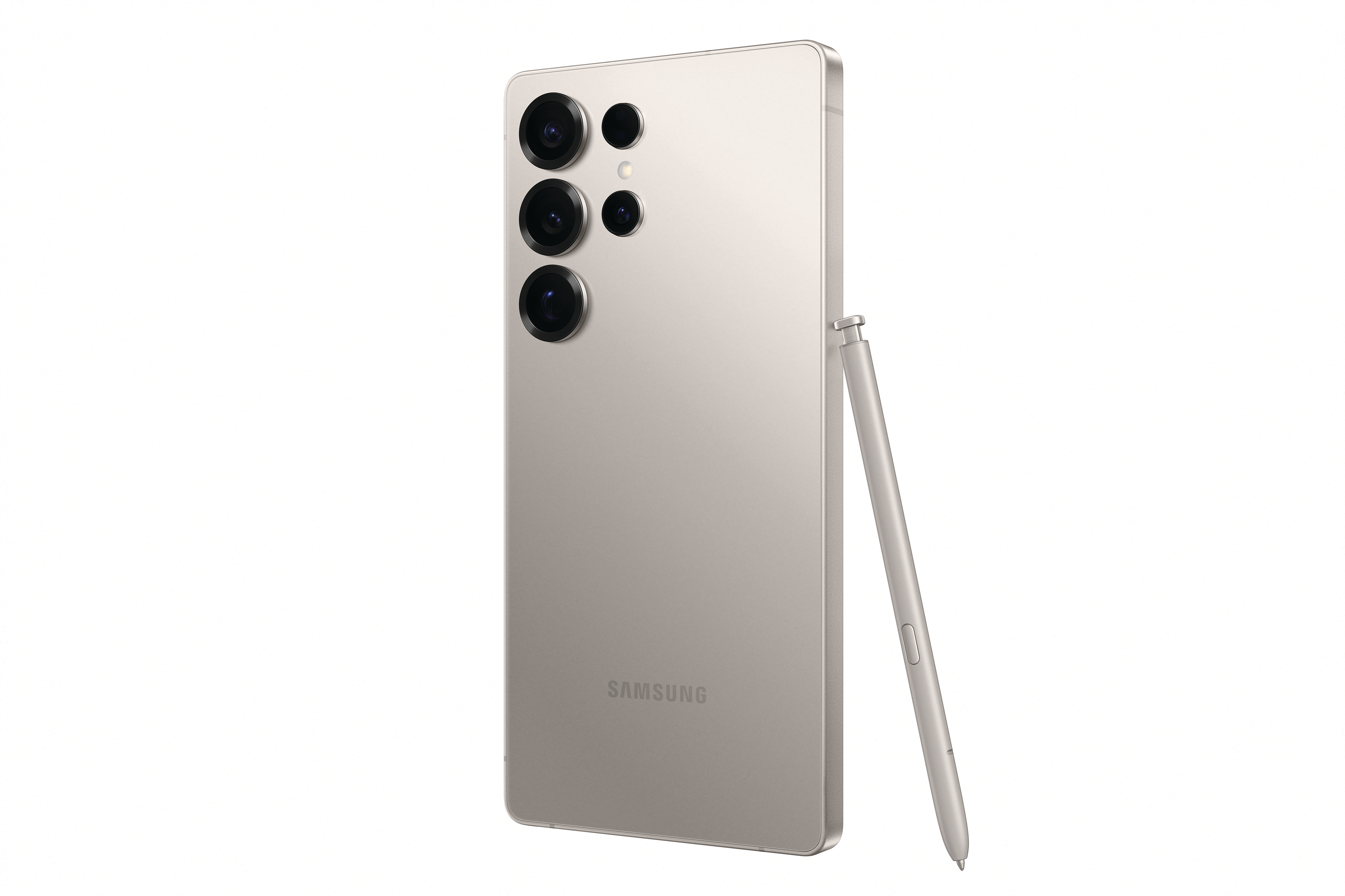 Beiges Smartphone mit mehreren Rückkameras und Stift. Weißer Hintergrund.