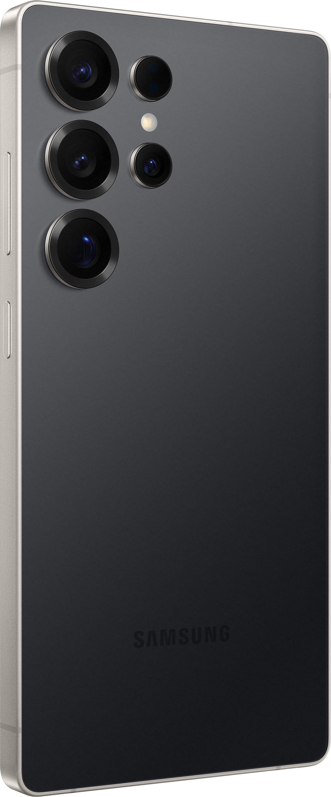 Uno smartphone grigio con più lenti della fotocamera sul retro, vista laterale.