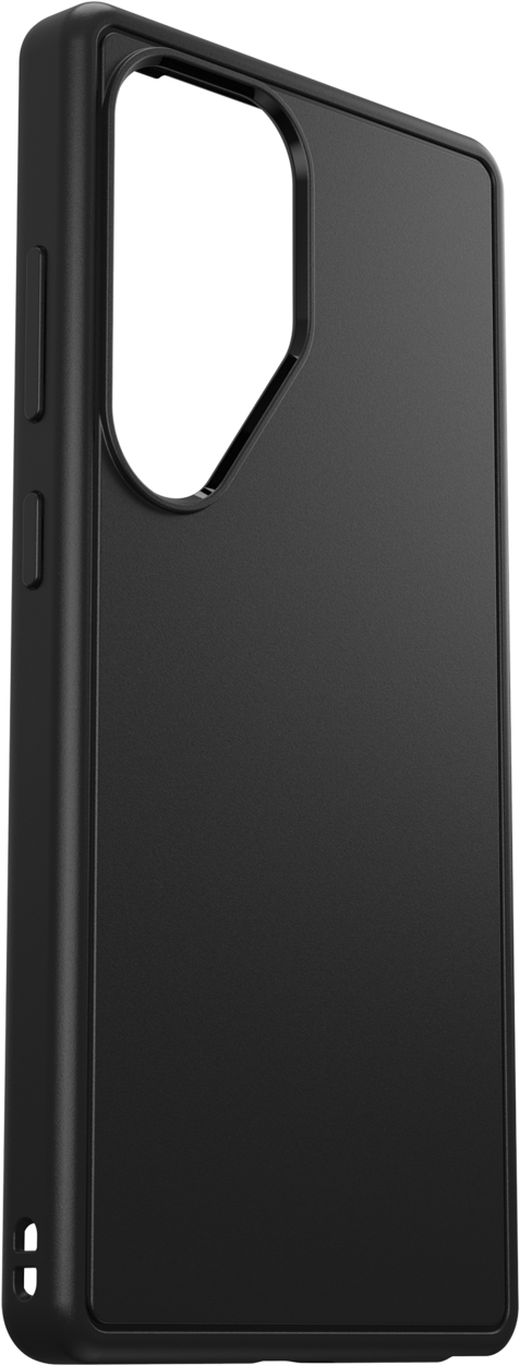 Schwarze Handyhülle mit Kameraausschnitt, das Telefon auf schwarzem Hintergrund.