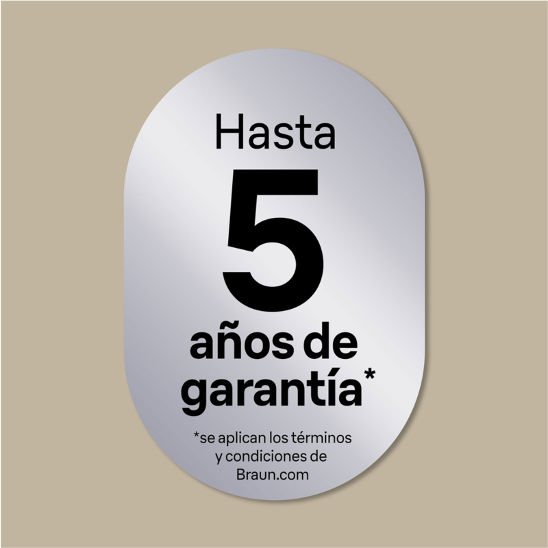 Pegatina ovalada plateada con el texto 'Hasta 5 años de garantía' sobre fondo beige.