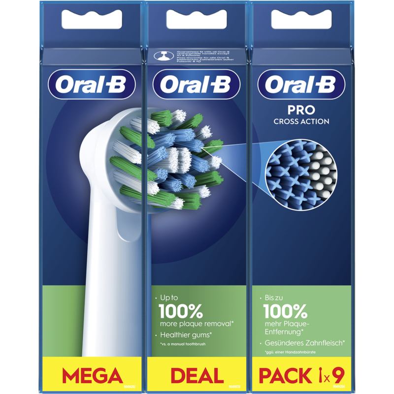 Tres cabezales de cepillo de dientes Oral-B en embalaje. Uno abierto, mostrando cerdas, dos sellados.