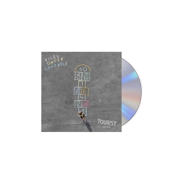 Pochette d'album avec marelle, CD à droite. Le texte indique 'Alles Onder Controle' et 'Tourist'.