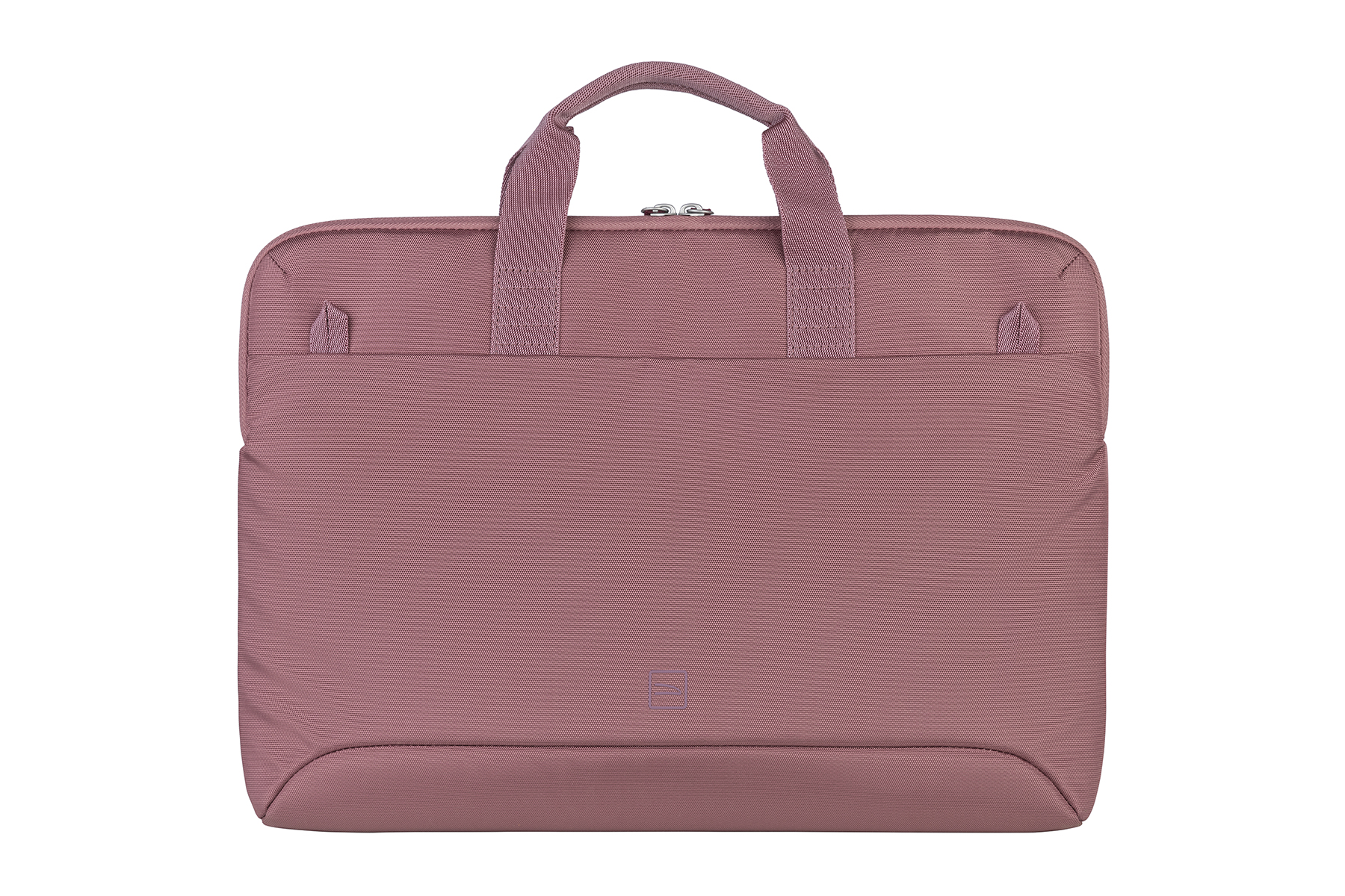 Tutma saplı pembe laptop çantası. Çanta kapalı ve bir logosu var.