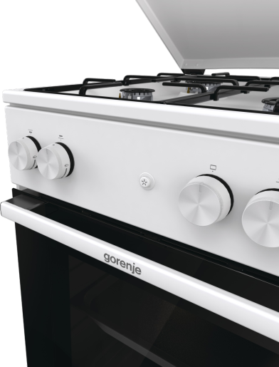 Weißer Ofen mit Knöpfen und schwarzer Tür. Gorenje-Logo sichtbar.
