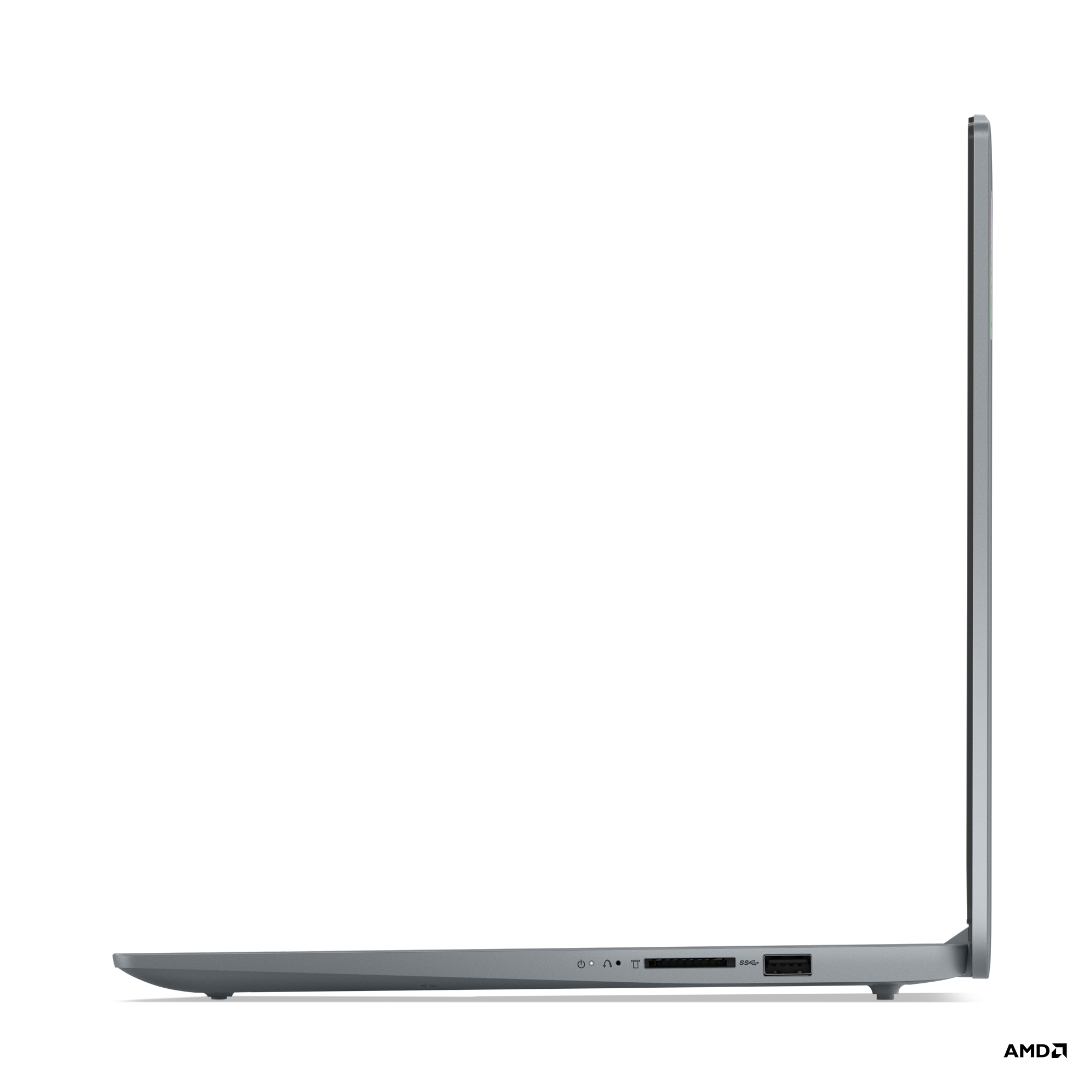 Seitenansicht eines geschlossenen grauen Laptops. Zeigt Anschlüsse und das AMD-Logo. Schlankes Design.