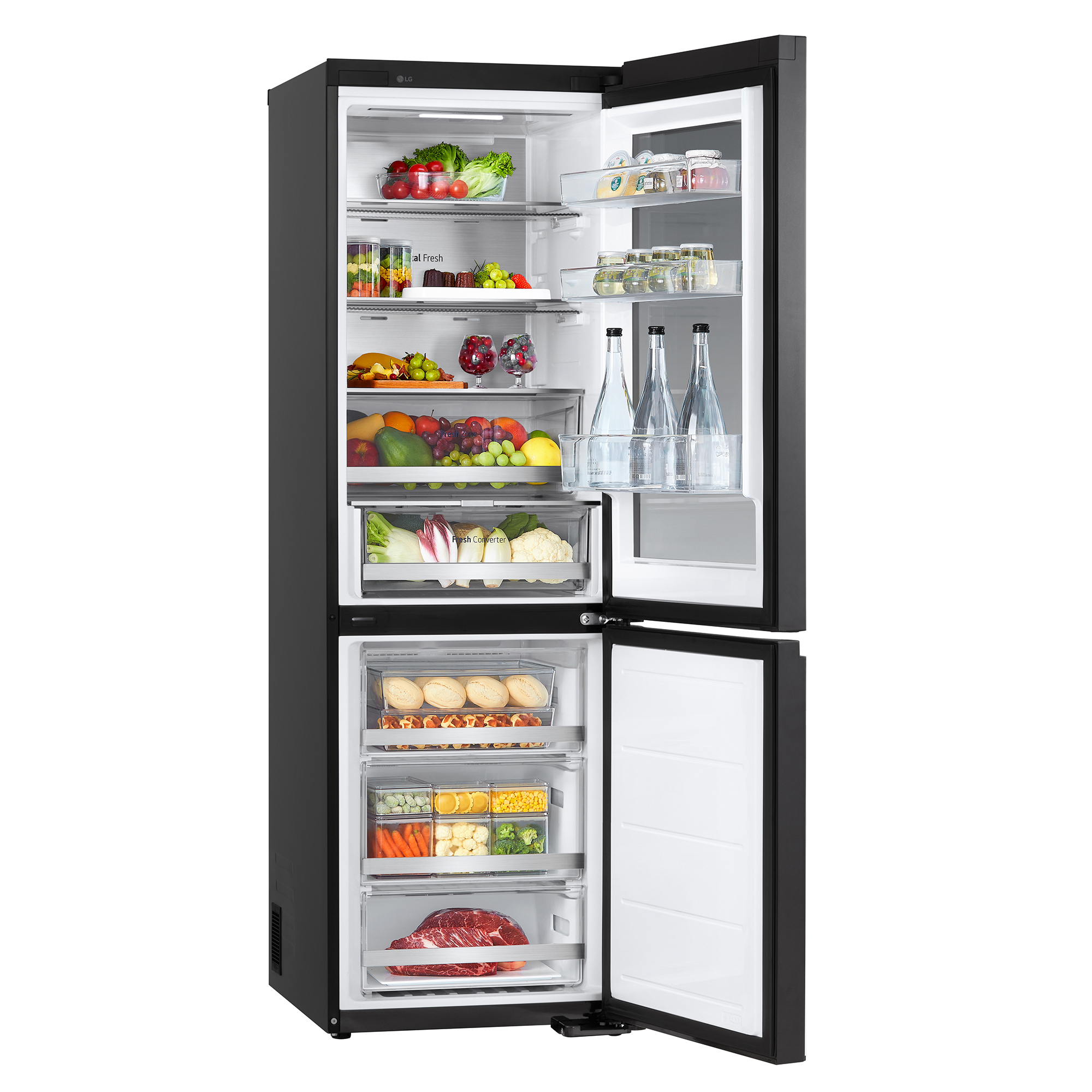 Refrigerador LG negro con puertas abiertas, mostrando el interior.