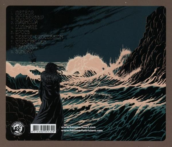 Albumcover mit einer Person, die an einem Ufer steht und auf ein stürmisches Meer blickt, sowie Titelliste.