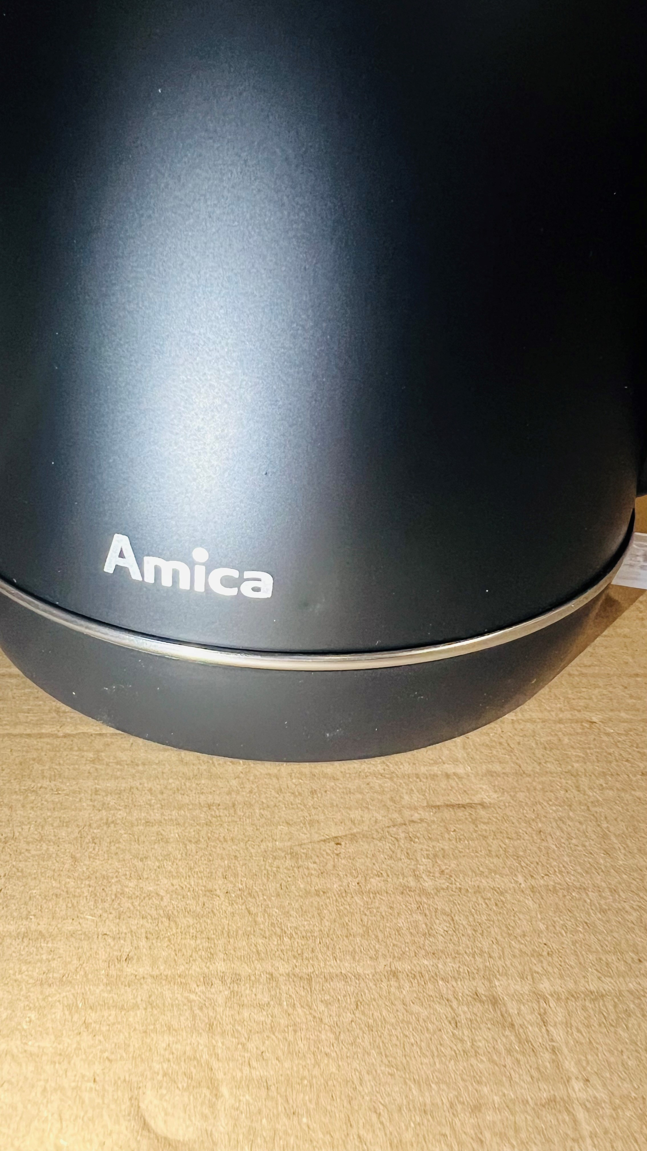 OUTLET - Czajnik bezprzewodowy AMICA KF 4030  2200 W, 1,7l