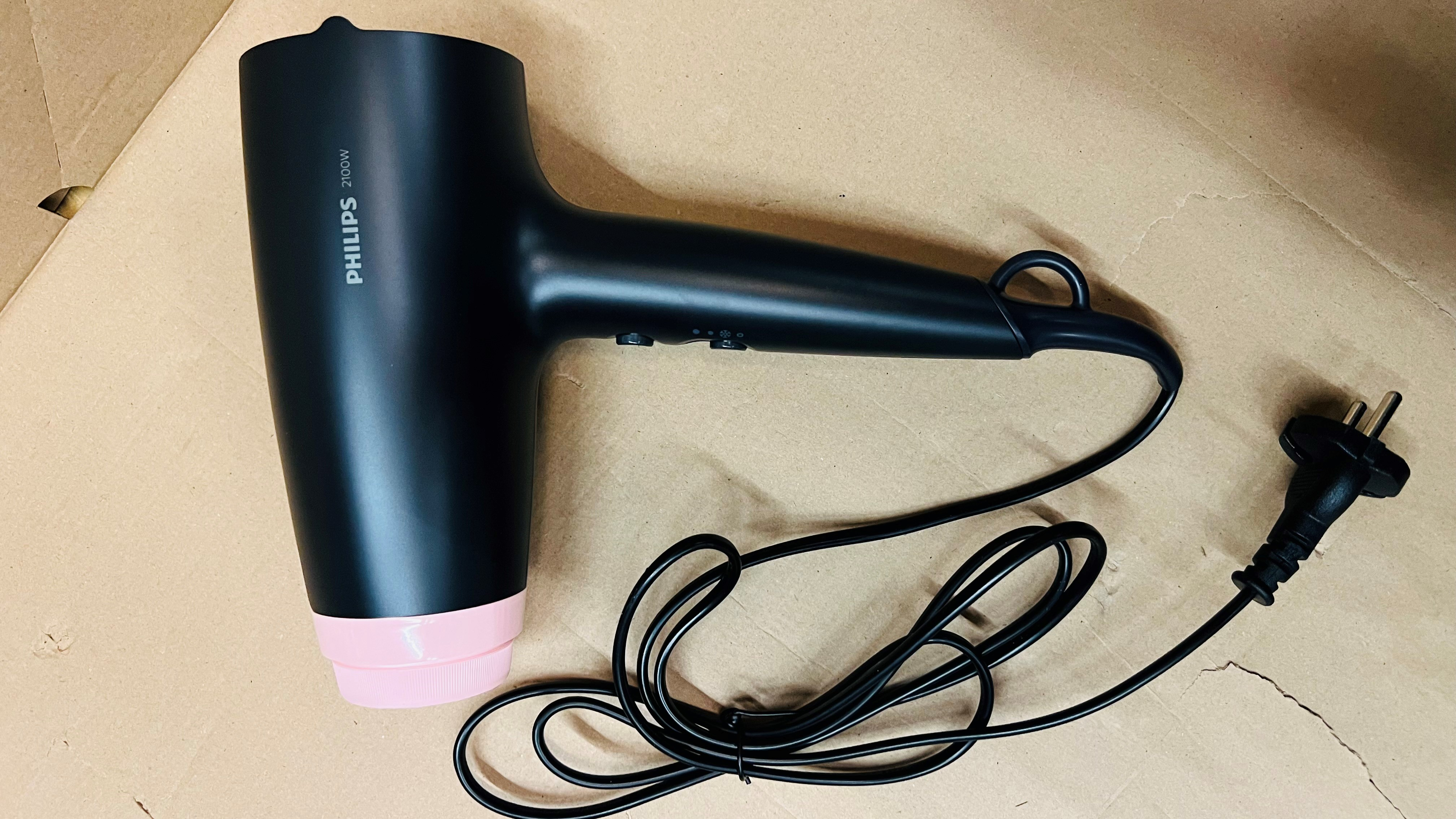 OUTLET - Suszarka do włosów PHILIPS Series 3000 BHD350/10