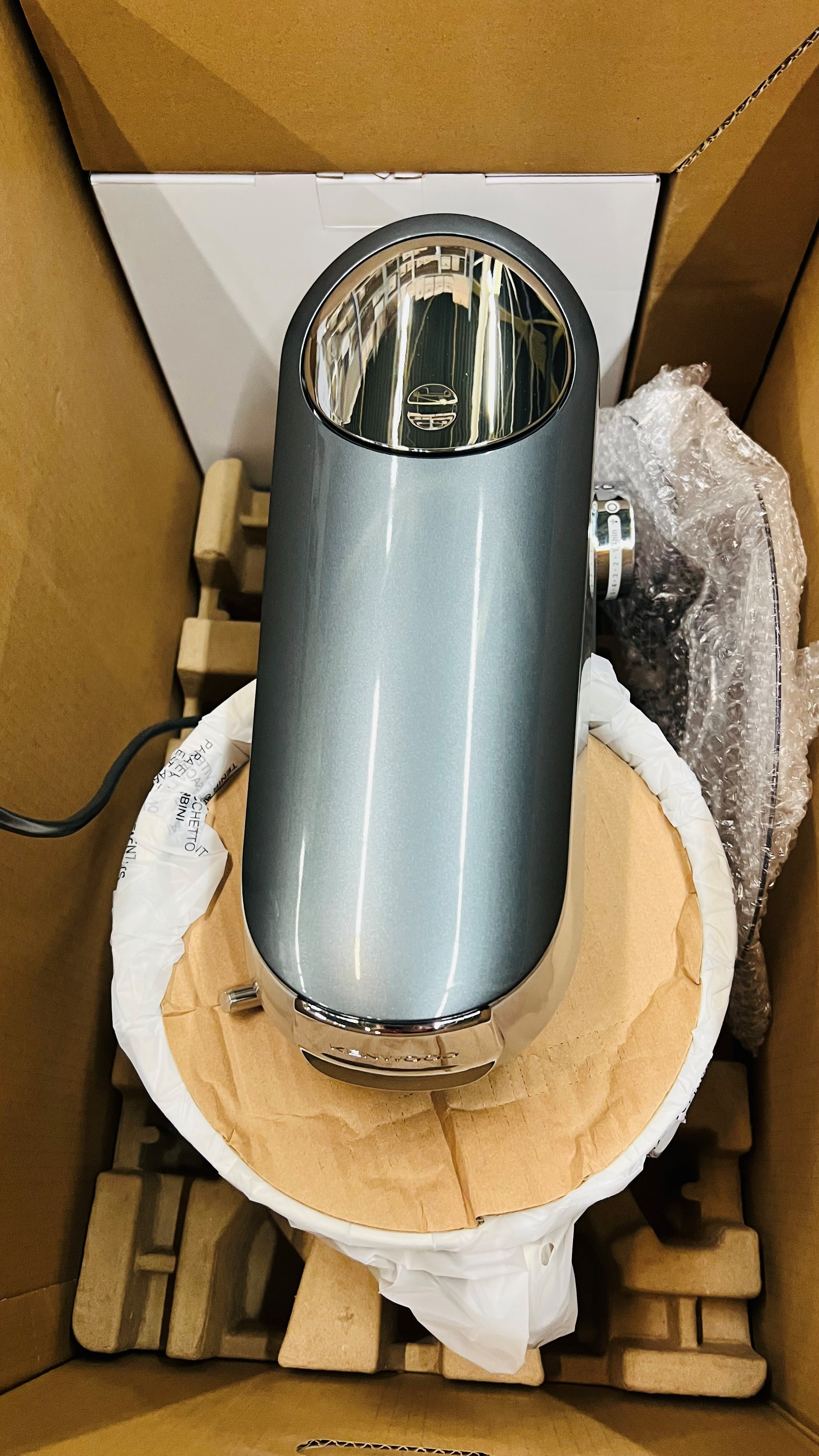 OUTLET - Robot planetarny KENWOOD KVC85.124SI Titanium Chef Baker