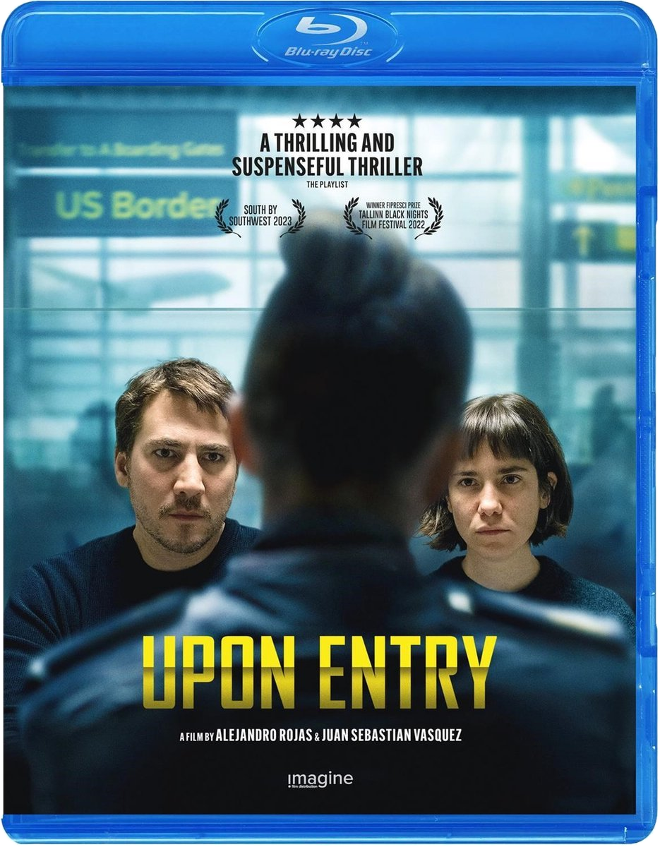 Blu-ray-hoes van een film. Twee mensen staan centraal, de titel is 'Upon Entry'.