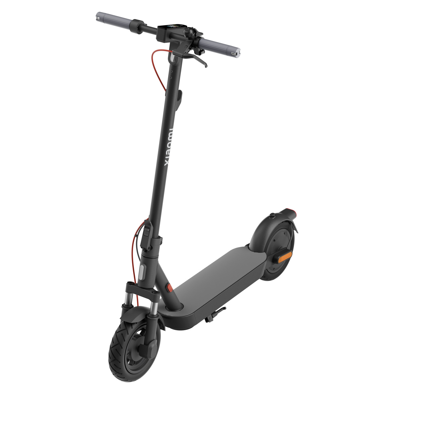 Trottinette électrique noire avec plateau gris. La marque est sur la tige. Le scooter est sur fond blanc.