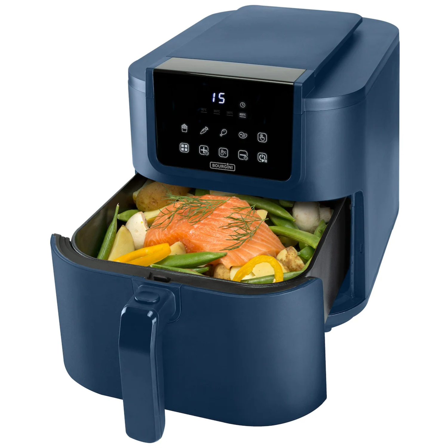 Blauwe airfryer met eten erin. Zalm, groenten. Zwart interieur, witte achtergrond.