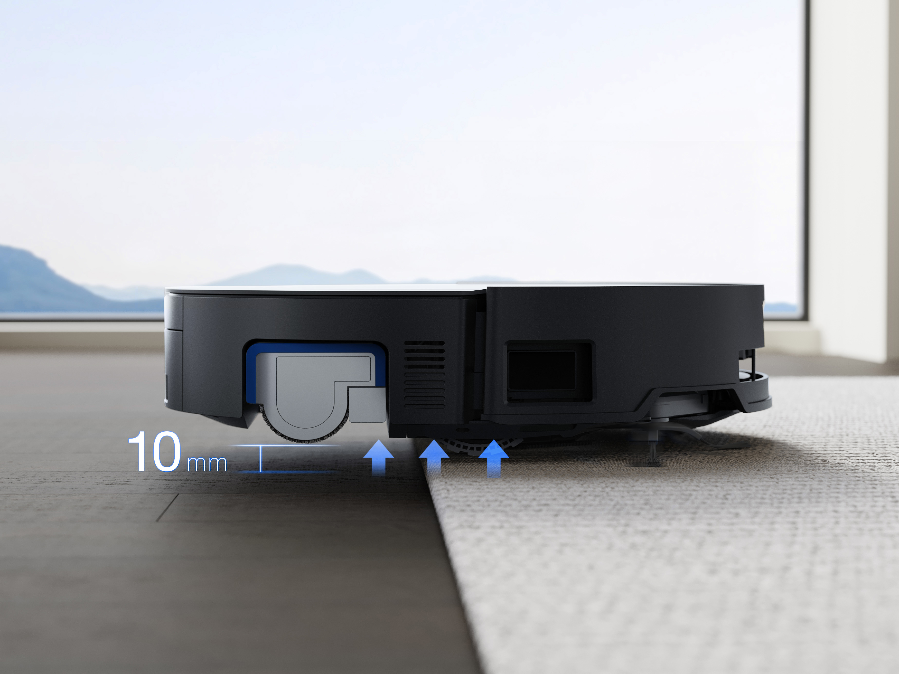 Roboter-Staubsauger auf dem Boden, blaue Pfeile zeigen 10 mm Abstand.