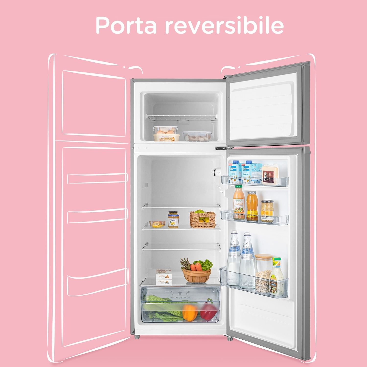 Frigorifero con ante aperte, che mostra ripiani con cibo e prodotti.