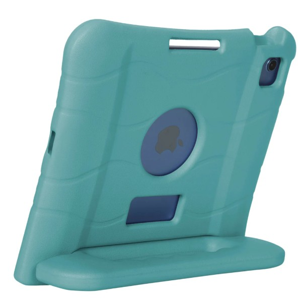 Mavi yeşili iPad kılıfı ve standı. Apple logosu görünüyor. Sağlam, koruyucu kılıf.