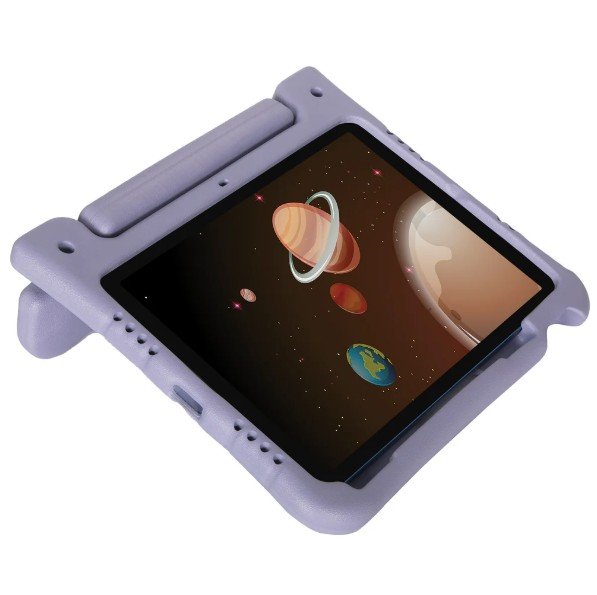 Koruyucu bir kılıf içinde mor tablet, uzay temalı bir resim gösteriyor.