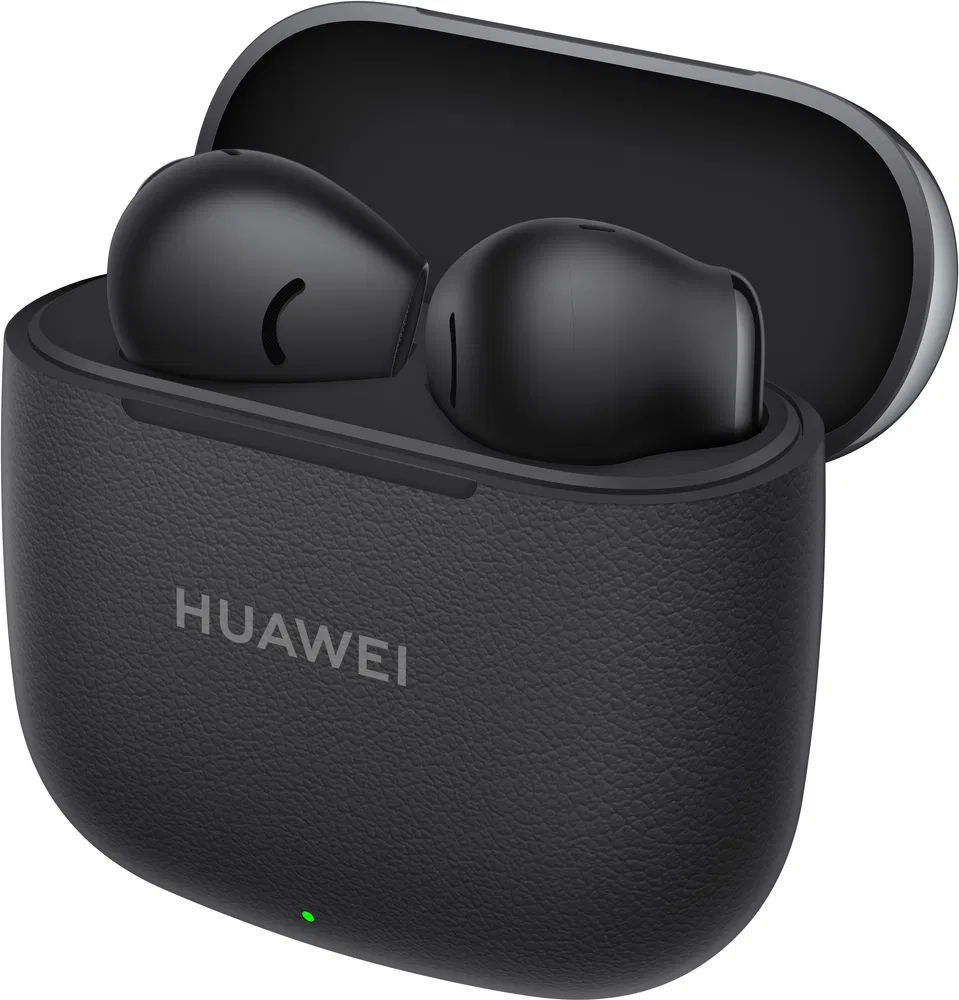 Fekete Huawei fülhallgatók a töltőtokjukban. A tok nyitva van.
