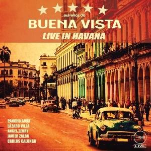 Albumcover. Titel: Estrellas de Buena Vista Live in Havanna. Stadtstraßenszene mit Oldtimern.