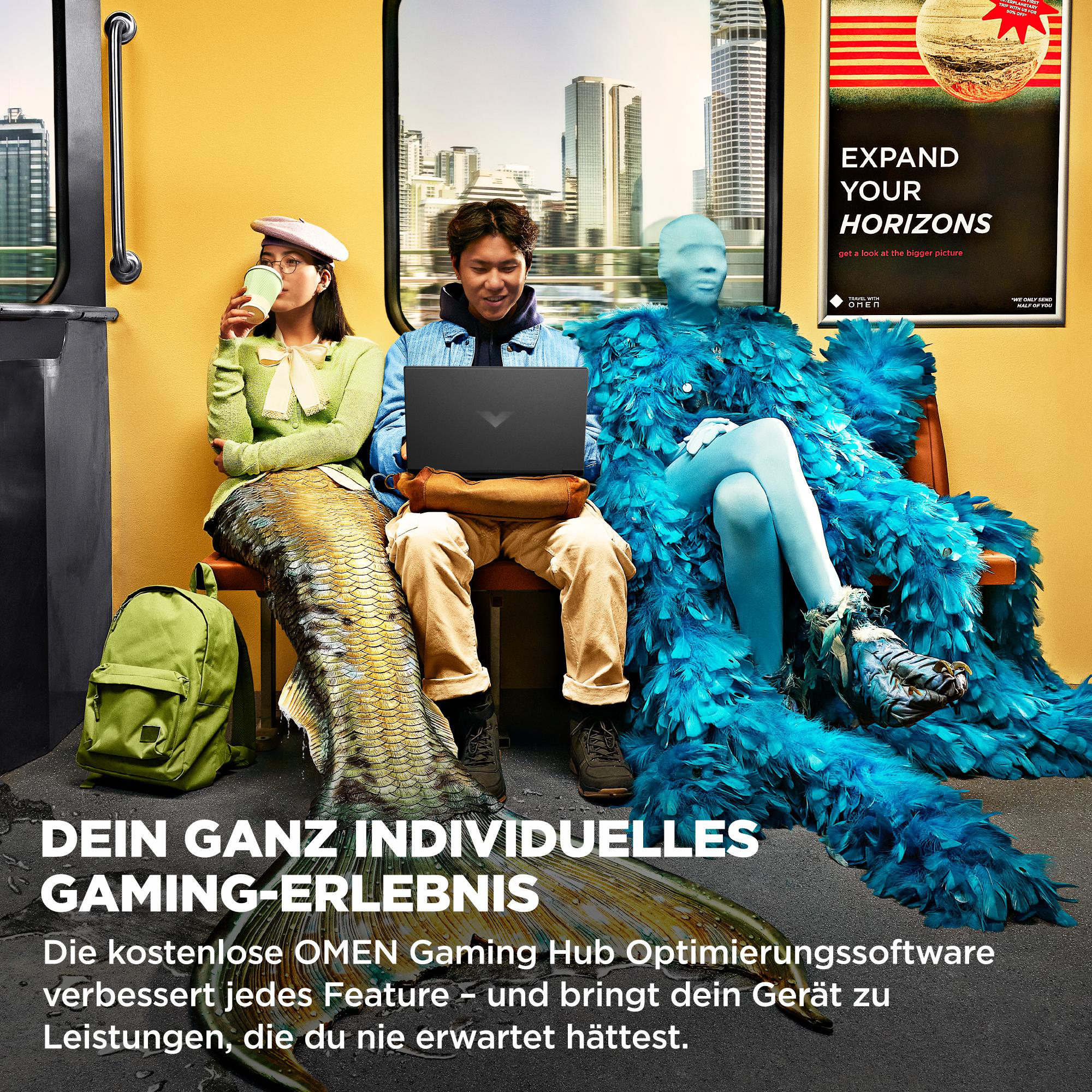 Menschen in einem Zugwagen mit einer Meerjungfrau, einem Laptop und einem Plakat mit der Aufschrift "Expand Your Horizons".