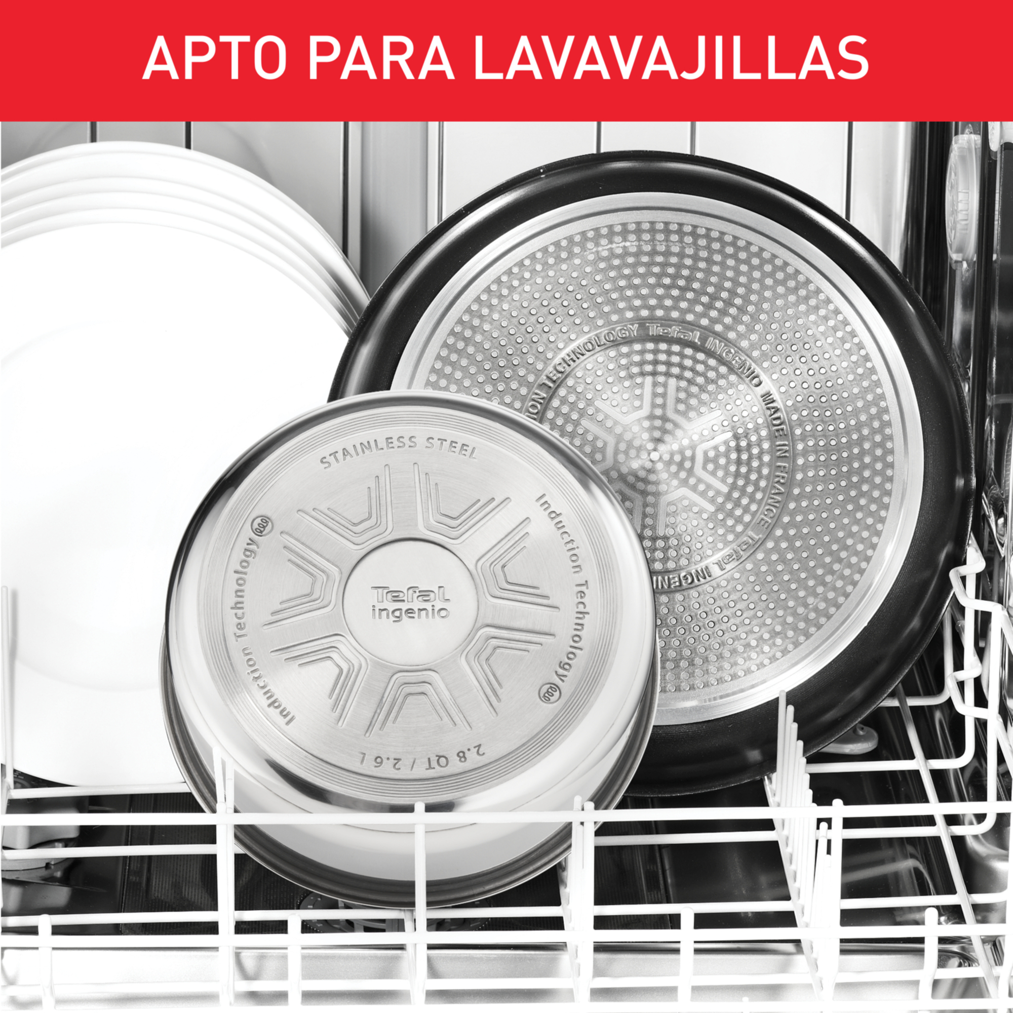 Platos en un lavavajillas, incluyendo platos y sartenes, con el texto 'APTO PARA LAVAVAJILLAS'.