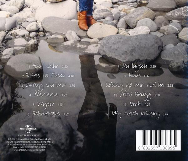 Rückseite eines CD-Albums. Enthält eine Titelliste, den Künstlernamen und einen Barcode auf Stein.