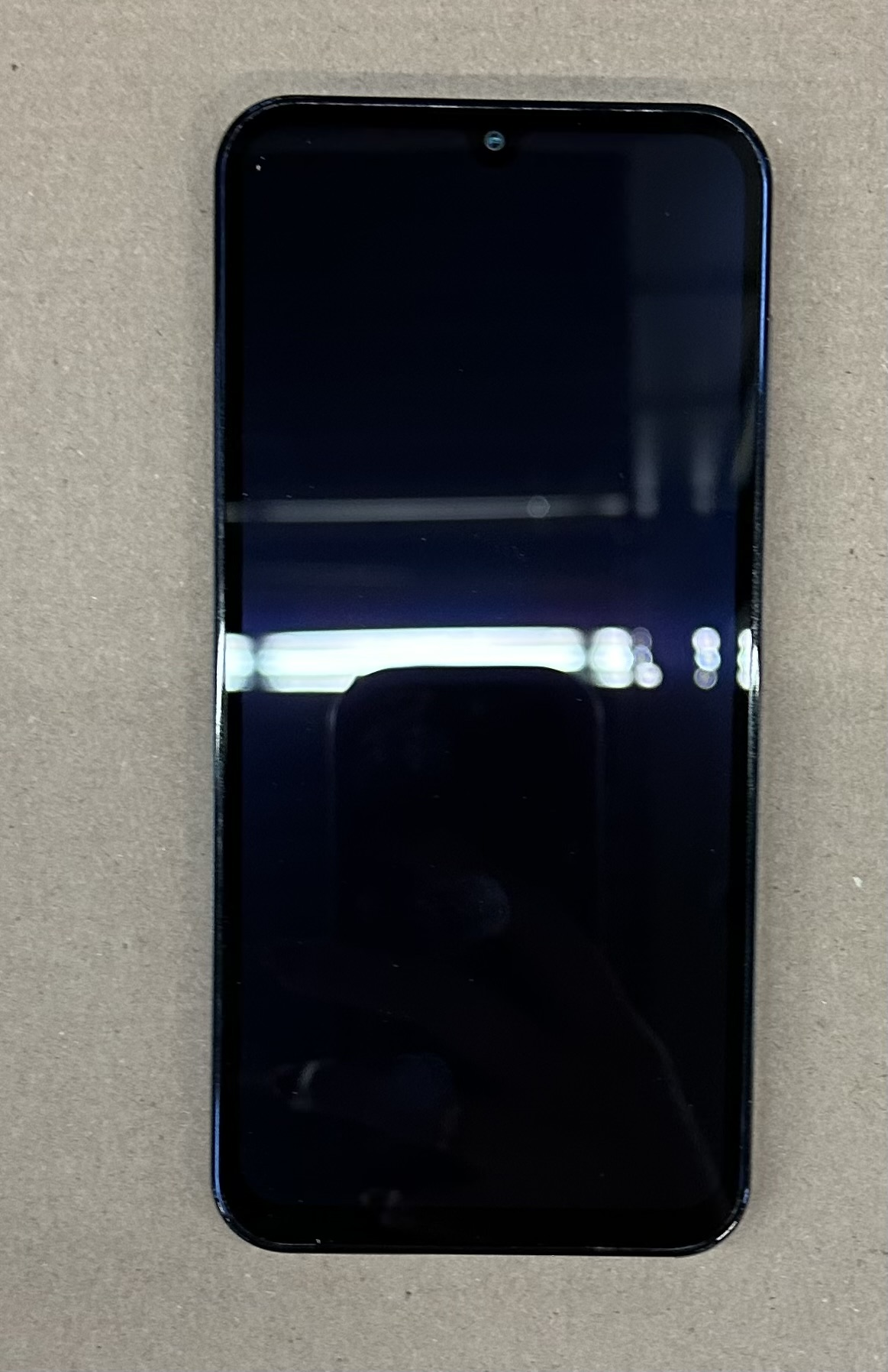 OUTLET - Smartfon SAMSUNG Galaxy M15 5G 4/128 GB Szary 5G 5 GB/129 GB Szary                                                                                                                                                                                                                                                                                                                 