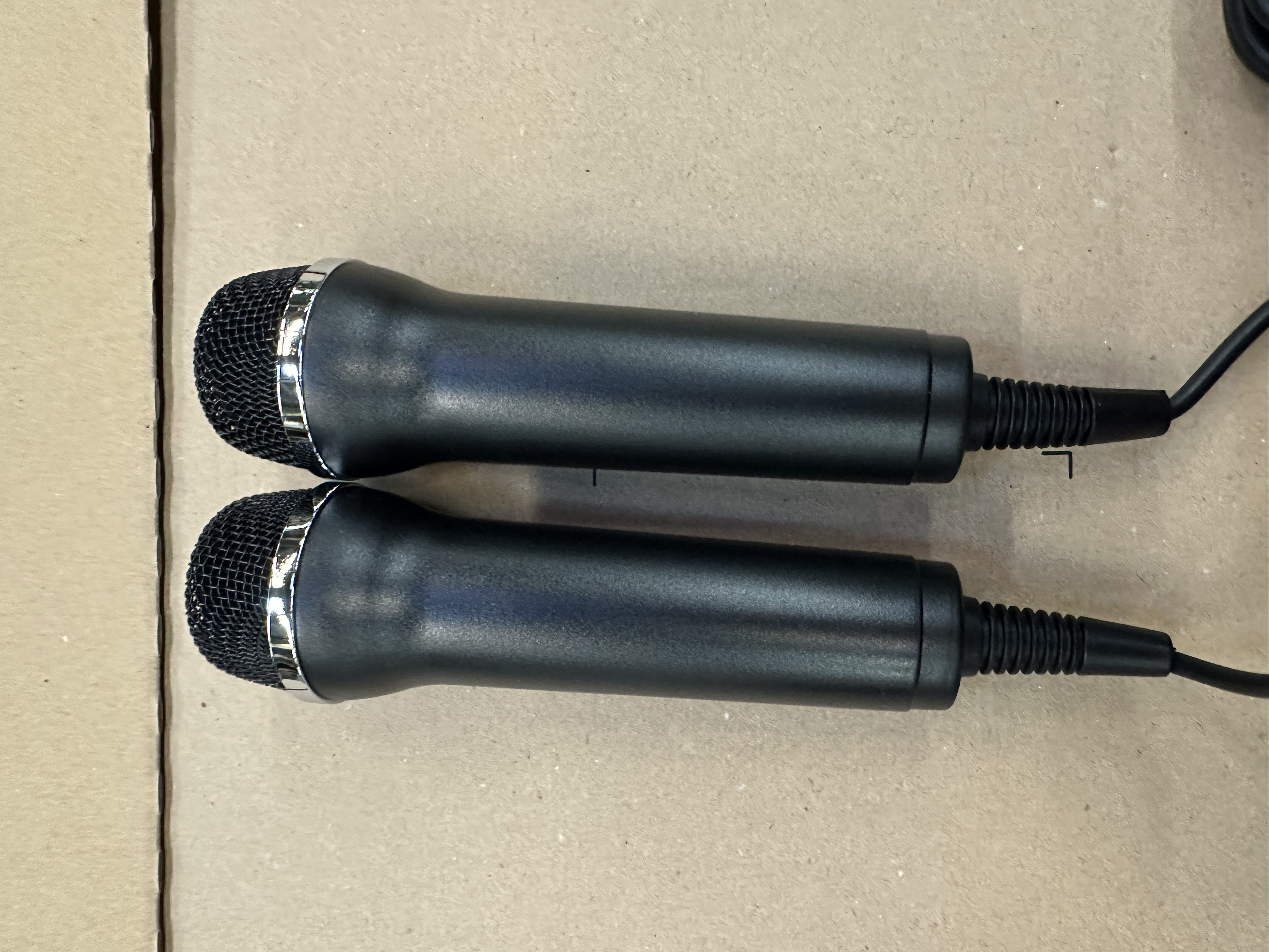 OUTLET - Gra Nintendo Switch Let’s Sing 2024 + 2 mikrofony