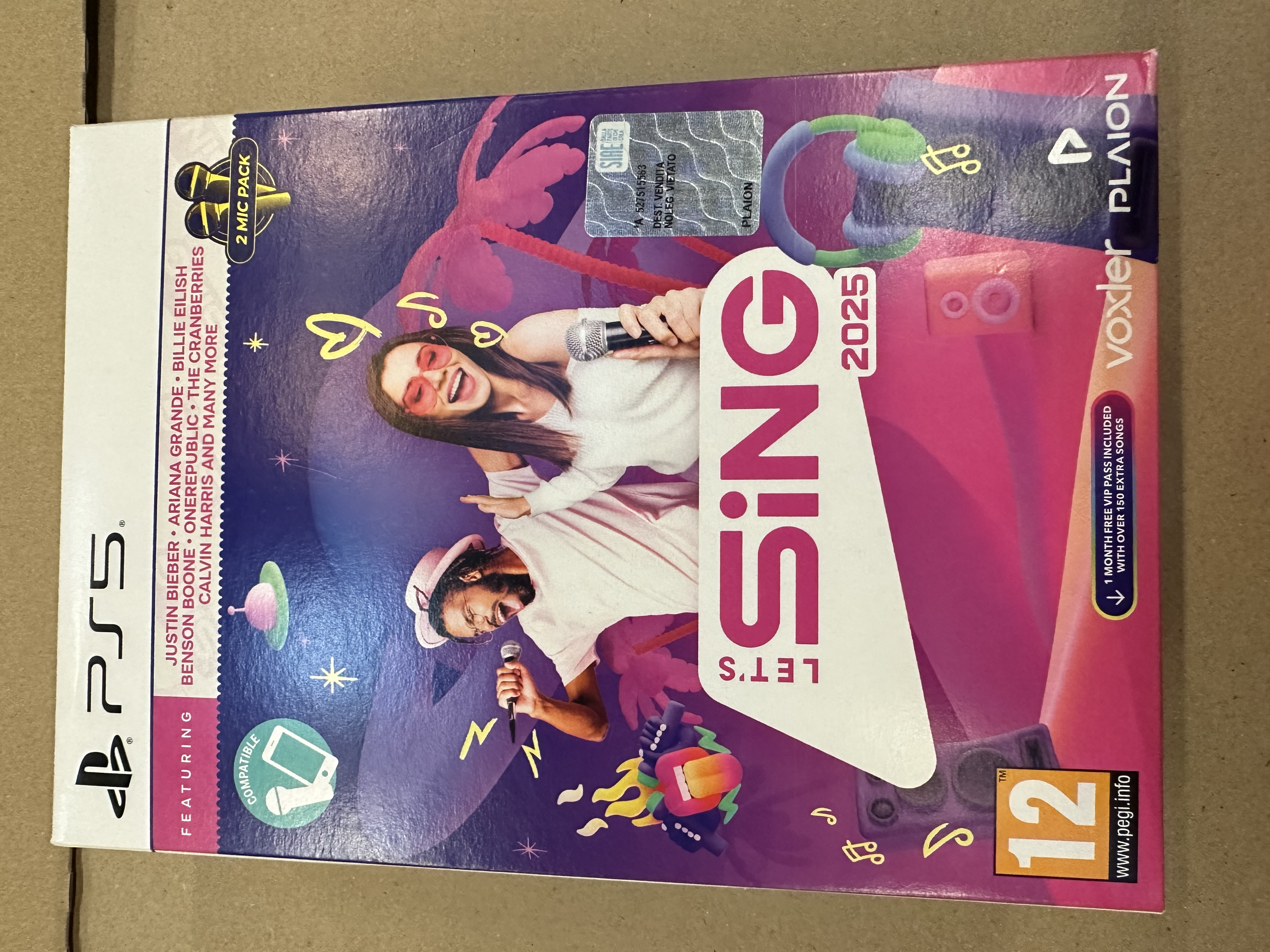 OUTLET - Gra PS5 Let's Sing 2025 + 2 mikrofony