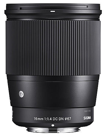 Ein schwarzes Kameraobjektiv mit 16mm 1:1,4 DC DN Ø67.