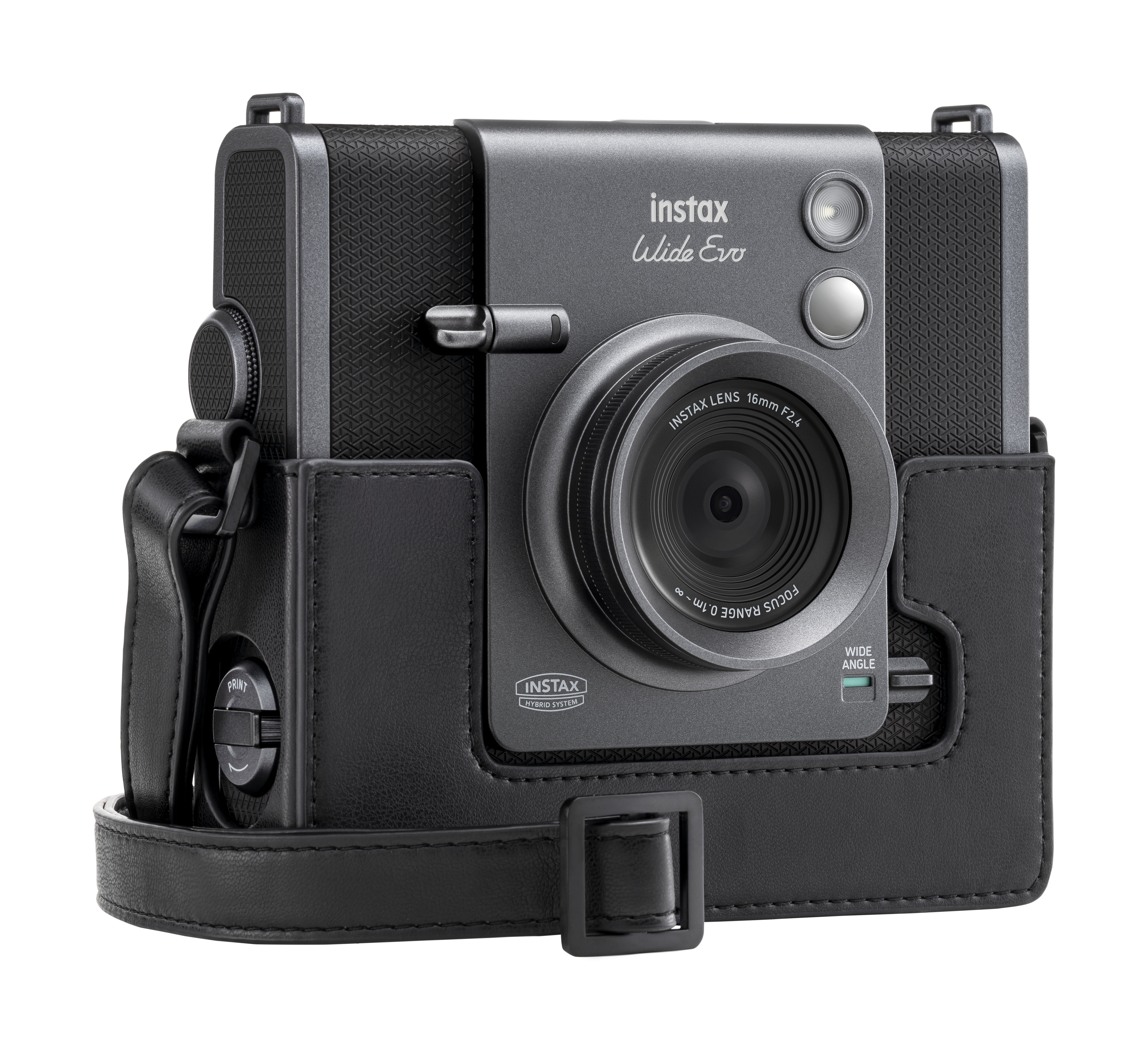 Graue Instax Wide Evo Kamera in einer schwarzen Hülle mit Trageriemen. Hat ein Objektiv und Knöpfe. Weißer Hintergrund.