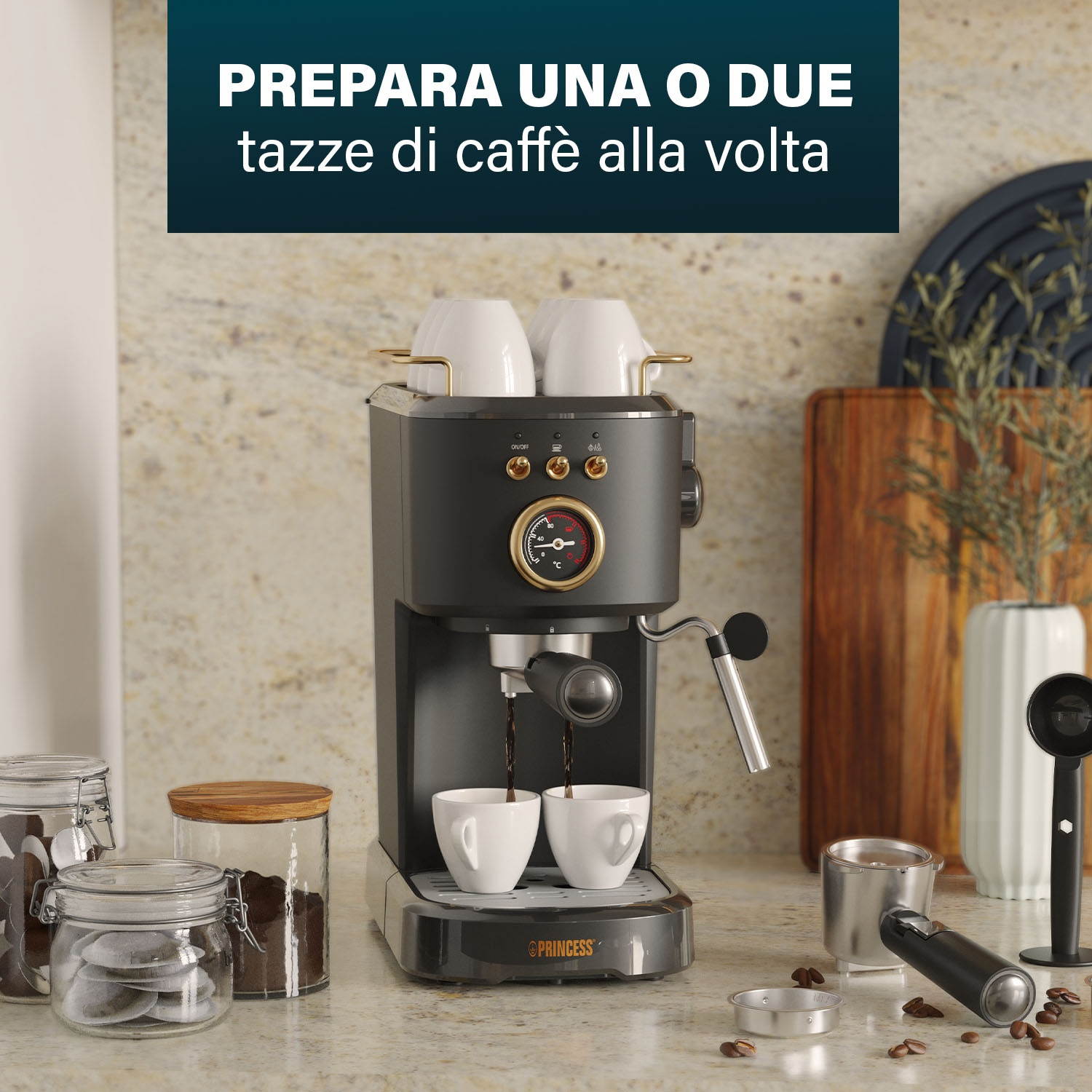 Macchina per il caffè che prepara due tazze. Testo: Prepara una o due tazze di caffè. Design nero e argento.