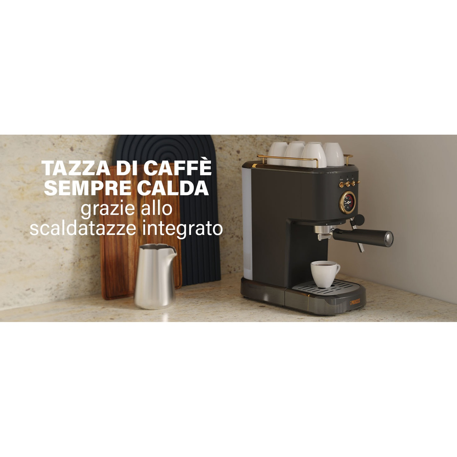 Macchina per espresso con tazze e una tazza di caffè. Testo in italiano. Ambiente cucina.