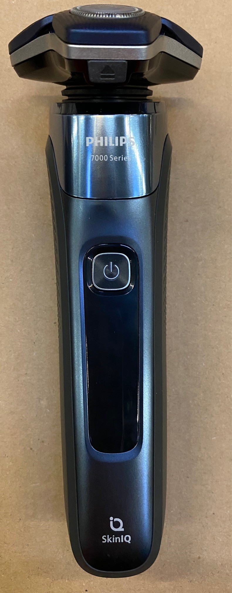 OUTLET - Golarka PHILIPS Shaver series 7000 S7882/55 z aplikacją na telefon Czarno-niebieski