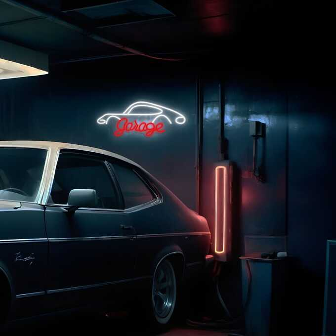 Scena garażowa z neonem i zaparkowanym w środku samochodem.
