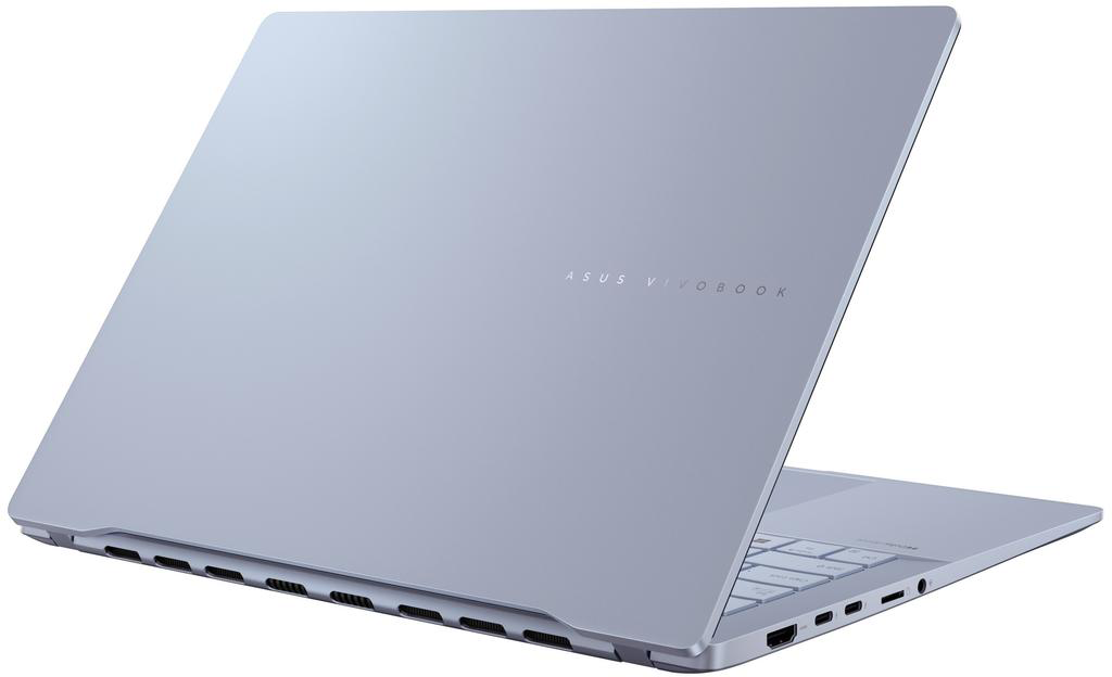 ASUS Vivobook laptop, nyitva, fehér háttérrel. Képernyő grafikus, fekete test.