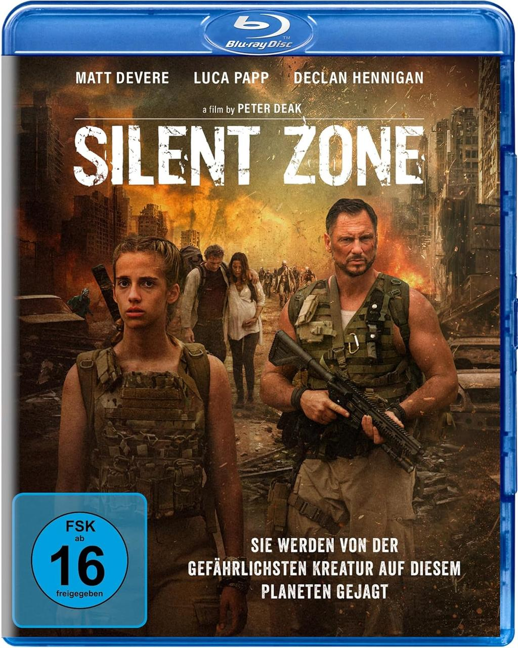 Filmcover mit einer Frau und einem Mann mit einer Waffe, in einer postapokalyptischen Umgebung.