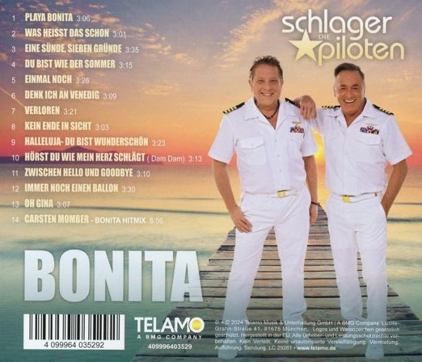 Ein CD-Cover für Schlager die Piloten, mit zwei Männern in Kapitänsuniformen auf einem Steg.