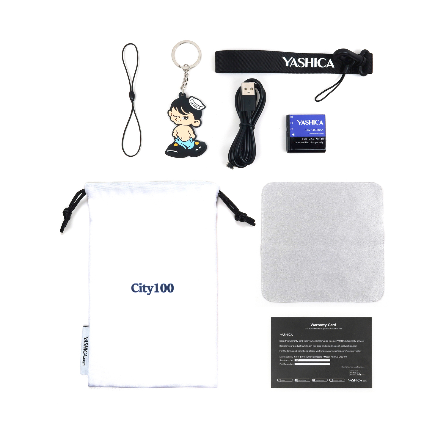 Una collezione di accessori per fotocamera Yashica City100.