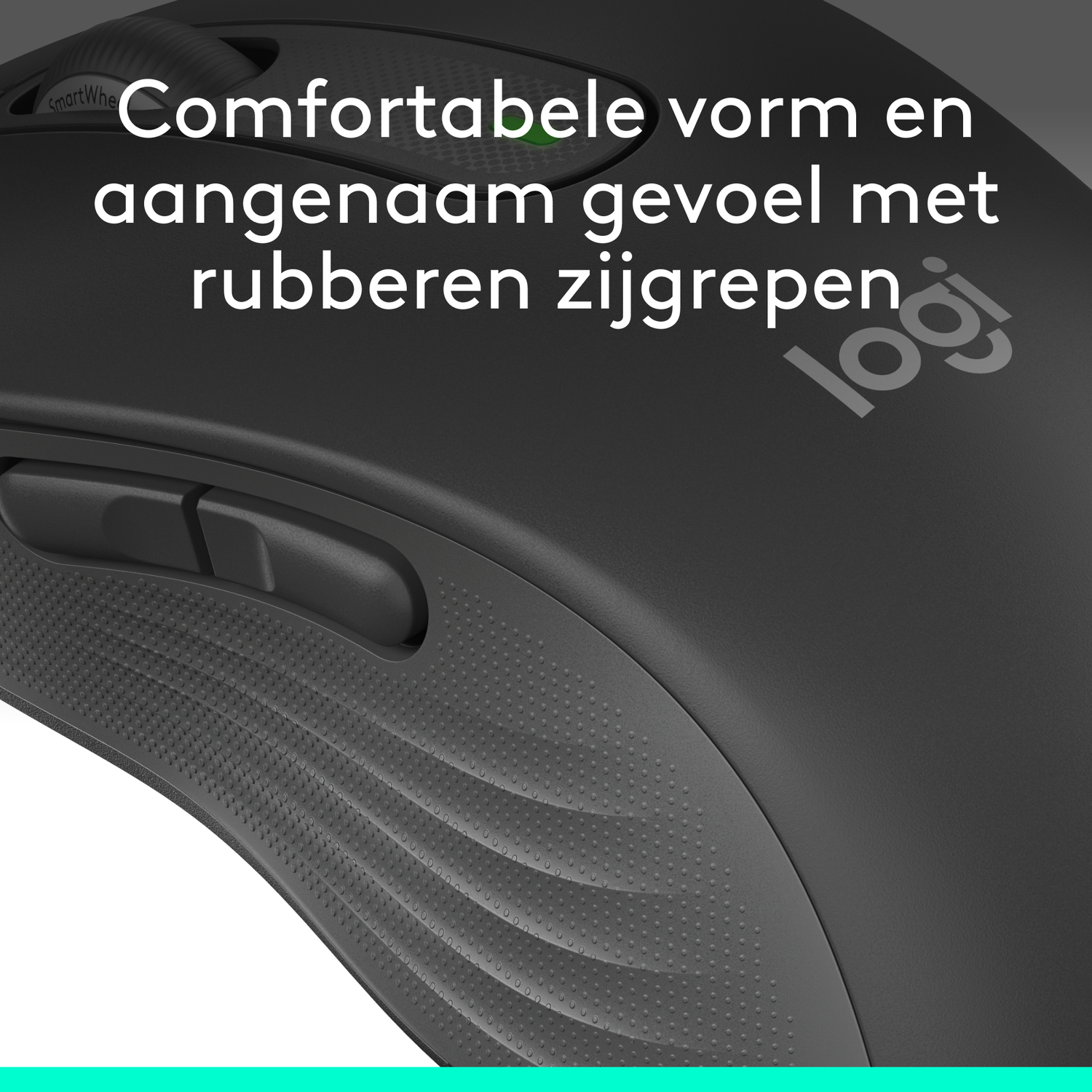 Zwarte Logitech-muis, getextureerde grip, twee knoppen, slimme wiel. Het logo is zichtbaar.