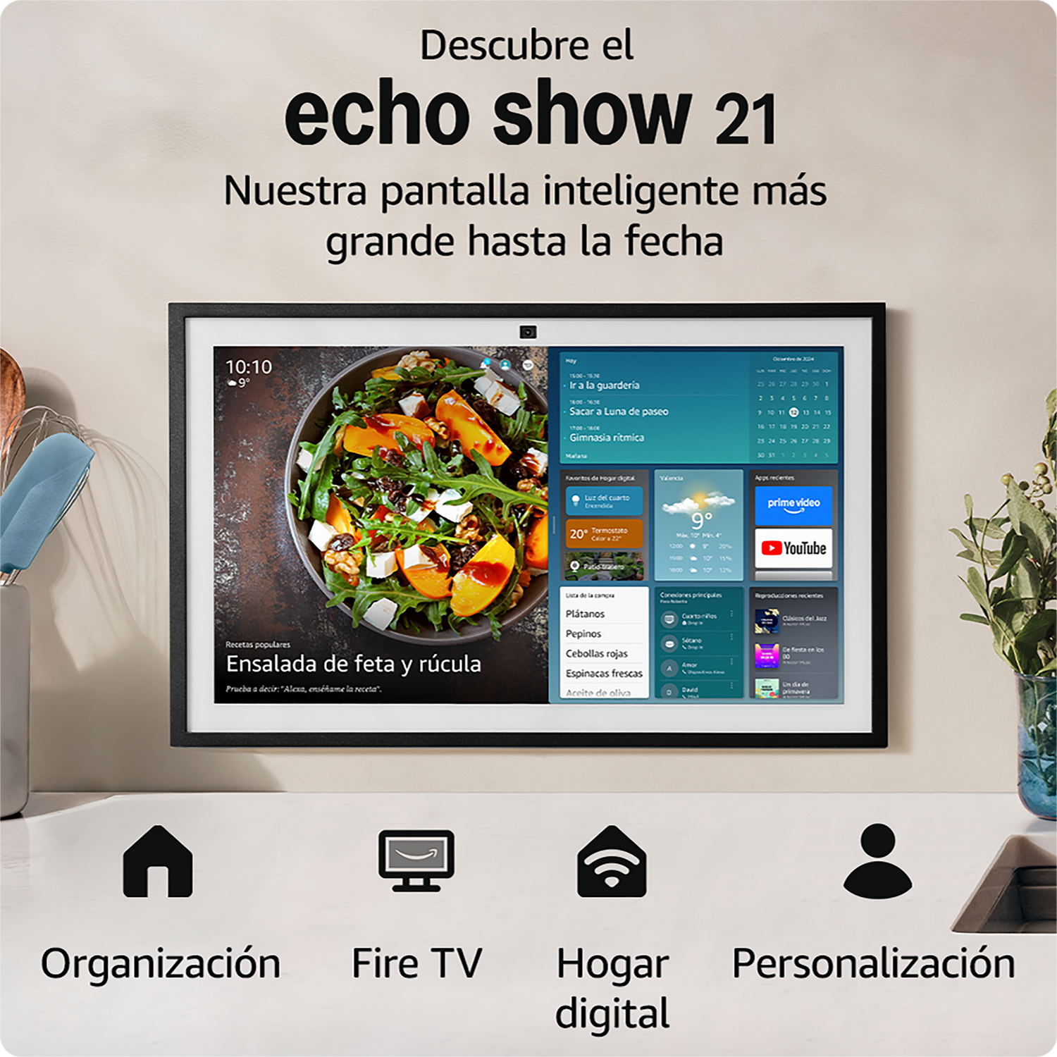 Un Echo Show 21 en una encimera blanca con un marco negro que muestra una pantalla de información.